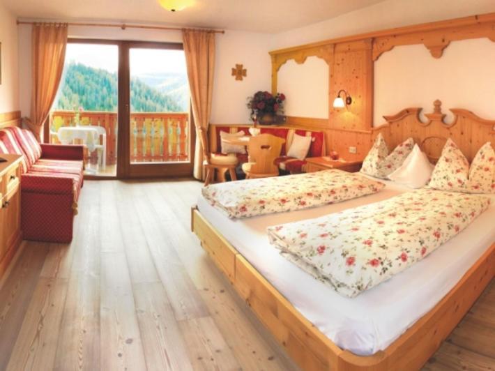 Hotel Alpenrose Dolomites La Valle Dış mekan fotoğraf